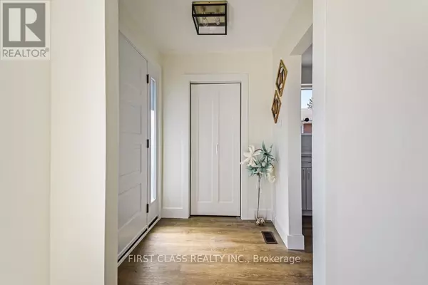 Toronto (guildwood), ON M1E1V3,24 FINTONA AVENUE