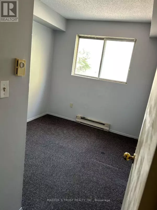 Oshawa (lakeview), ON L1H4K8,837 Simcoe ST South #201