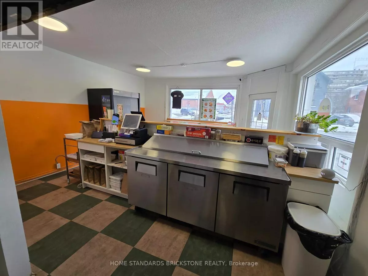 Oshawa (o'neill), ON L1G1A8,31 BOND STREET E