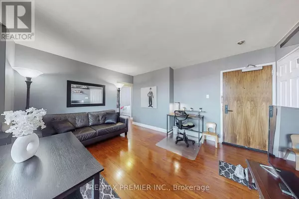 Toronto (broadview North), ON M4K3G9,1145 Logan AVE #1001