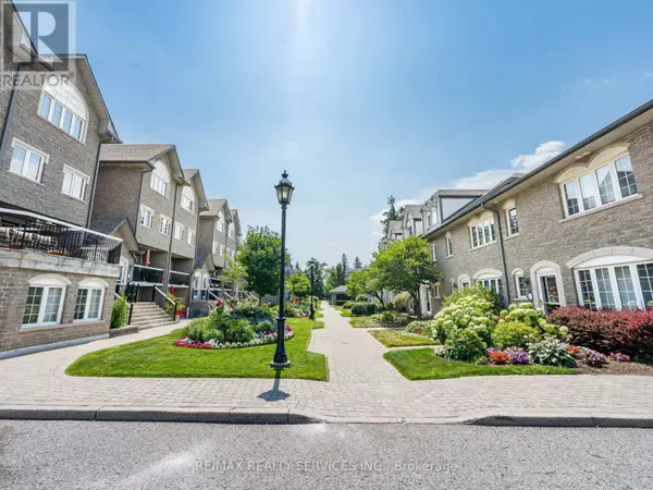 1995 Royal RD #136, Pickering (village East), ON L1V6V9