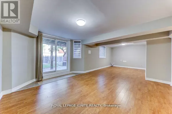 Toronto (rouge), ON M1B5B7,69 Grayson CRES #Bsmt