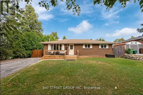 119 Claymore CRES #2, Oshawa (eastdale), ON L1G6G3