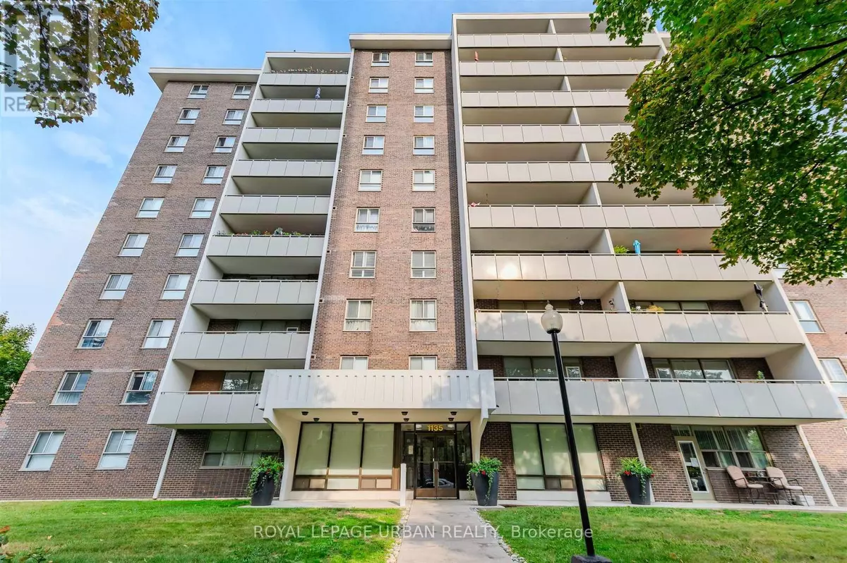 Toronto (broadview North), ON M4K3Y2,1135 Logan AVE #806