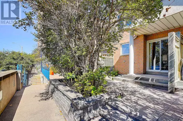 Toronto (bendale), ON M1P5A8,121 Omni DR #177