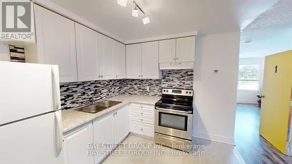 Oshawa (lakeview), ON L1J7Z5,1448 Outlet DR #1