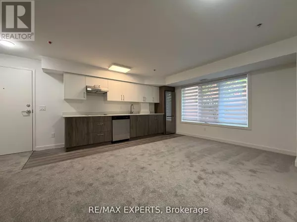 Toronto (greenwood-coxwell), ON M4L2V8,45 Connaught AVE #104