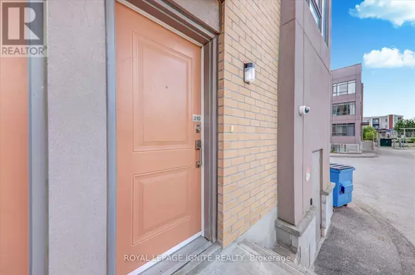 Toronto (malvern), ON M1B0C4,90 Orchid Place DR #310