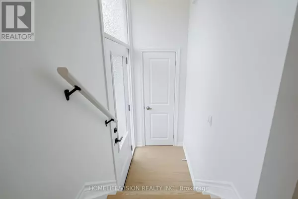 Oshawa (vanier), ON L1J5R7,74 CABOT STREET