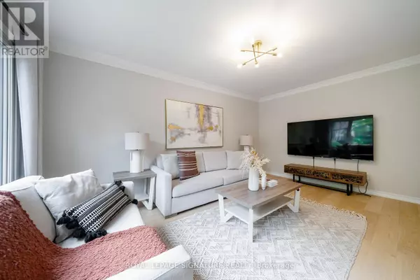 Pickering (liverpool), ON L1X1C6,1239 BARNWOOD SQUARE