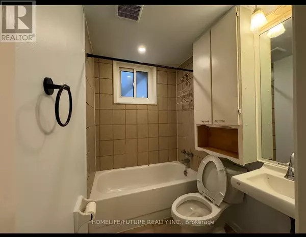 Oshawa (donevan), ON L1H8P1,29 Wellington ST #Bsmt