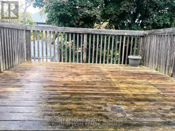 Oshawa (o'neill), ON L1G1S1,116 Brock ST East #2