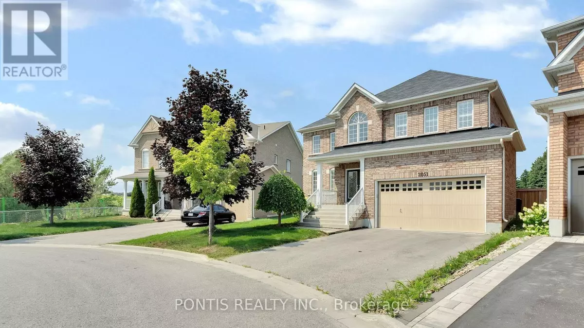 Oshawa (taunton), ON L1K0V3,2051 HUNKING COURT