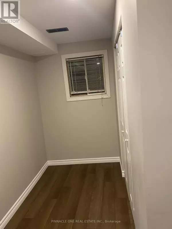 Clarington (bowmanville), ON L1C4N2,42 Mccrimmon CRES #Basement