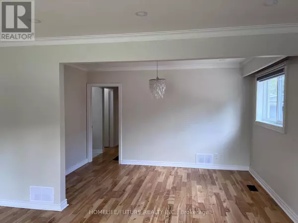Toronto (dorset Park), ON M1P1V5,112 Portsdown RD #Main