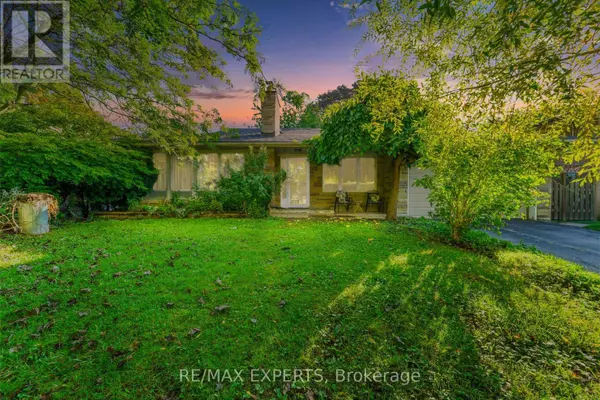 19 DUNCOMBE BOULEVARD, Toronto (scarborough Village), ON M1M3A4