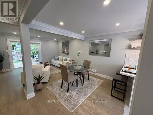 Toronto (centennial Scarborough), ON M1C1Z7,121 Centennial RD #74