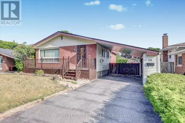 Oshawa (samac), ON L1G3X5,39 CAYUGA AVENUE