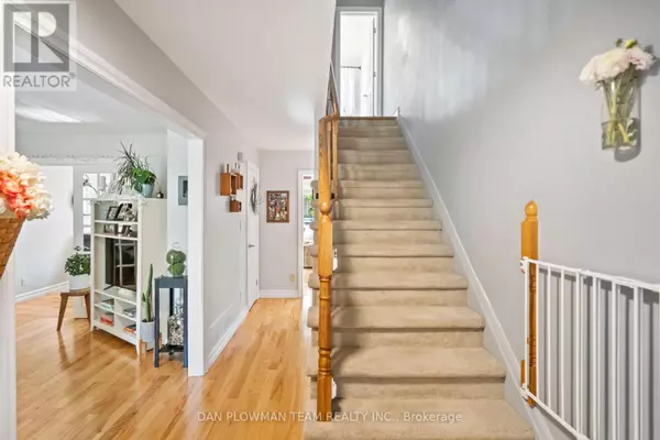 Clarington (bowmanville), ON L1C4E9,71 BARLEY MILL CRESCENT
