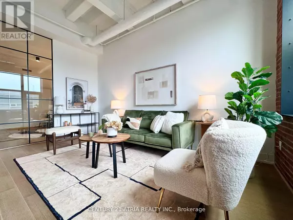 Toronto (south Riverdale), ON M4M1C3,150 Logan AVE #505