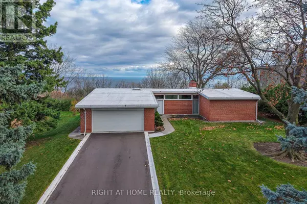 59 HILL CRESCENT, Toronto (scarborough Village), ON M1M1J3