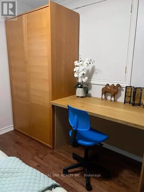 Toronto (agincourt South-malvern West), ON M1S5B7,2 GRITTANI LANE