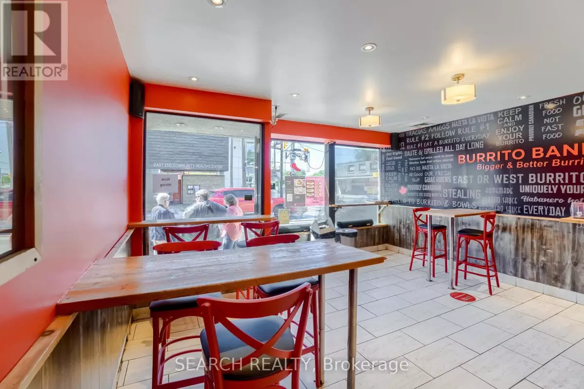 Toronto (woodbine Corridor), ON M4L1G3,1614 QUEEN STREET E