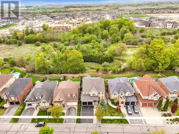 Whitby (williamsburg), ON L1P0A5,8 ST PHILIP COURT