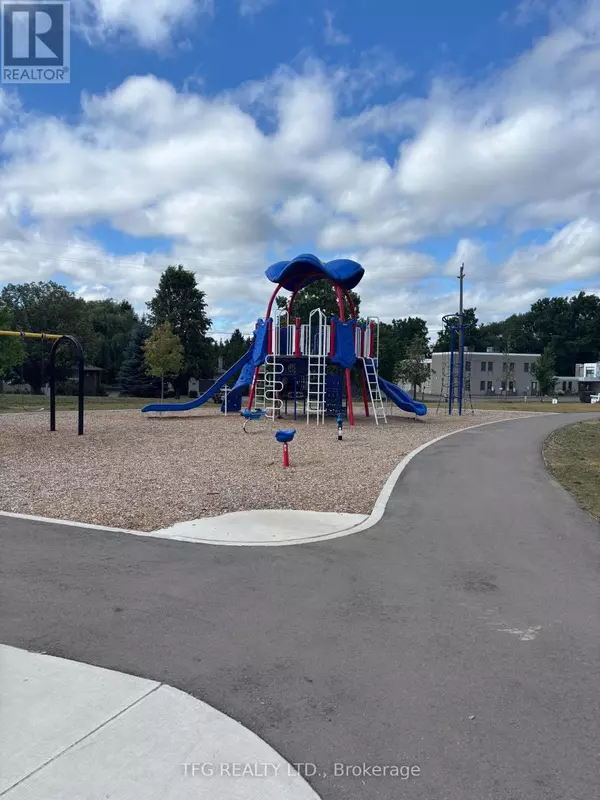 Oshawa (donevan), ON L1H0A7,775 CHINOOK PATH