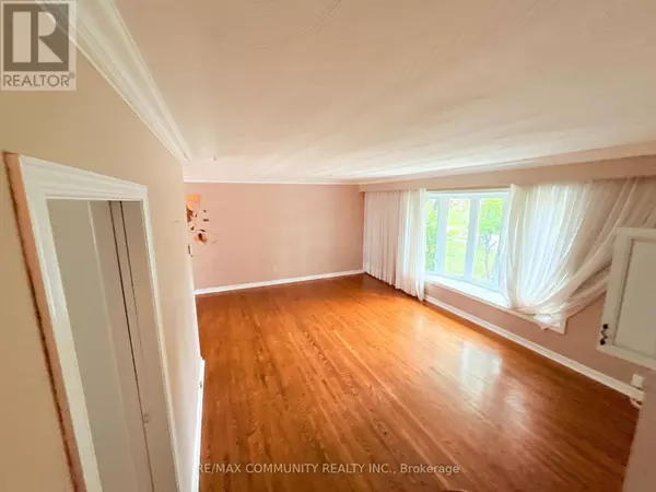 Oshawa (donevan), ON L1H7G1,157 LABRADOR DRIVE