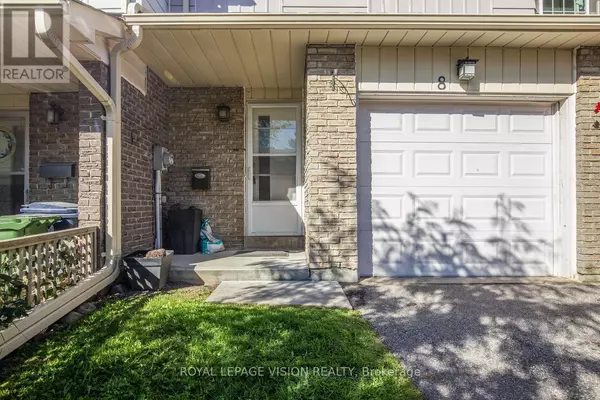 Toronto (malvern), ON M1B1K4,301 Washburn WAY #8