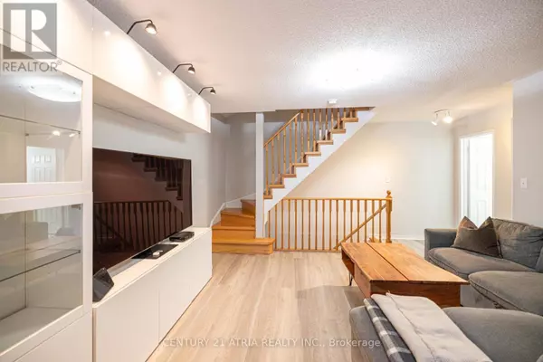 Toronto (malvern), ON M1B5Z1,28 Rosebank DR #211