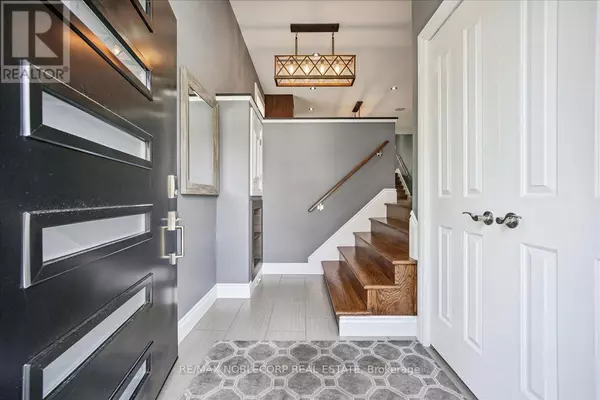 Toronto (steeles), ON M1W3B5,77 CRAYFORD DRIVE