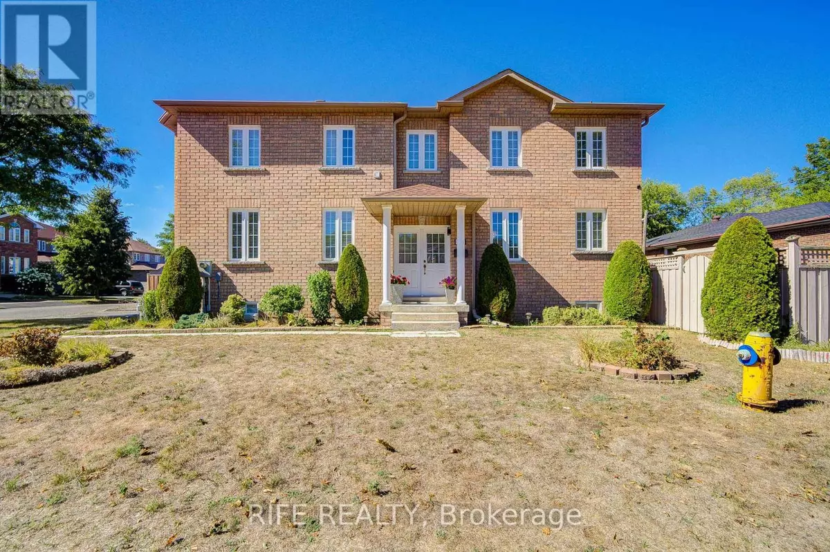 Toronto (west Hill), ON M1E2L8,106 CRAGGVIEW DRIVE