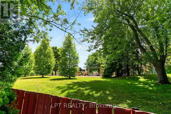 Whitby (williamsburg), ON L1N3G5,918 WALTON BOULEVARD