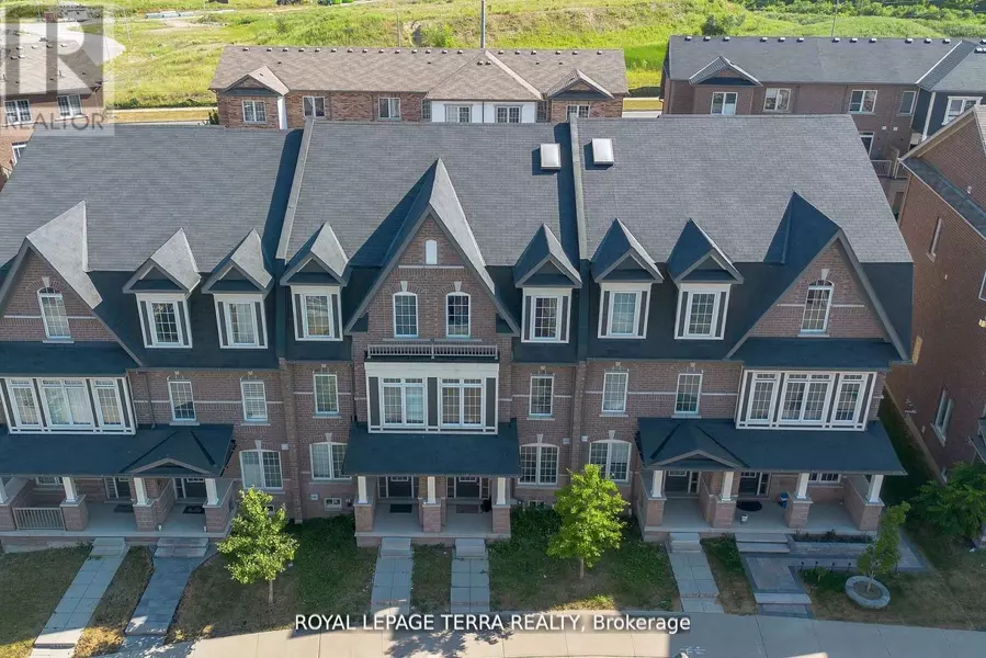 8 GRAYWARDINE LANE, Ajax (northeast Ajax), ON L1Z0R9