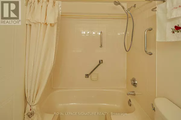 Pickering (town Centre), ON L1V6B3,1880 Valley Farm RD #1419