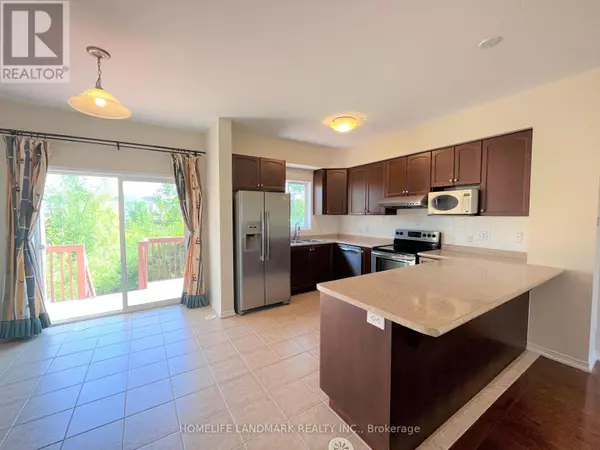 Toronto (clairlea-birchmount), ON M1L0G5,79 JOHN BELL CRESCENT