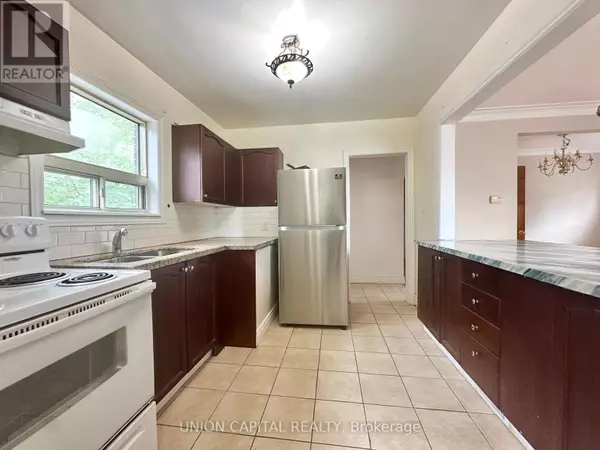 Toronto (dorset Park), ON M1P2K7,1048 Kennedy RD #Main Floor