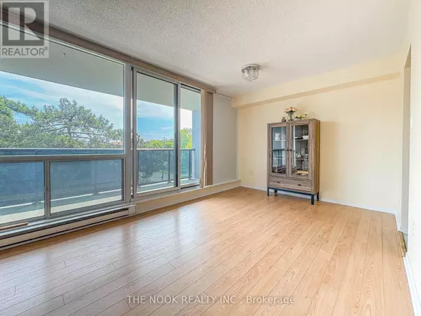 Oshawa (central), ON L1H4C2,454 centre ST #406