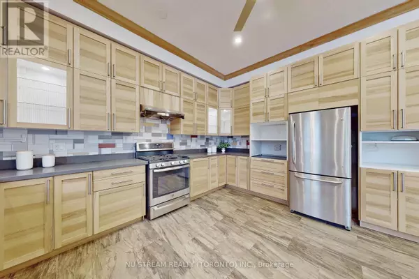 Toronto (scarborough Village), ON M1M3R7,3 LAWNDALE ROAD