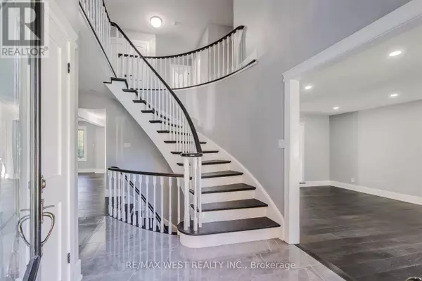 Toronto (centennial Scarborough), ON M1C3J4,12 TREDVALLEY GROVE