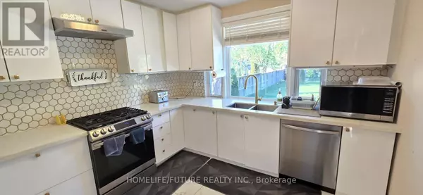Toronto (west Hill), ON M1E3B8,52 FALAISE ROAD