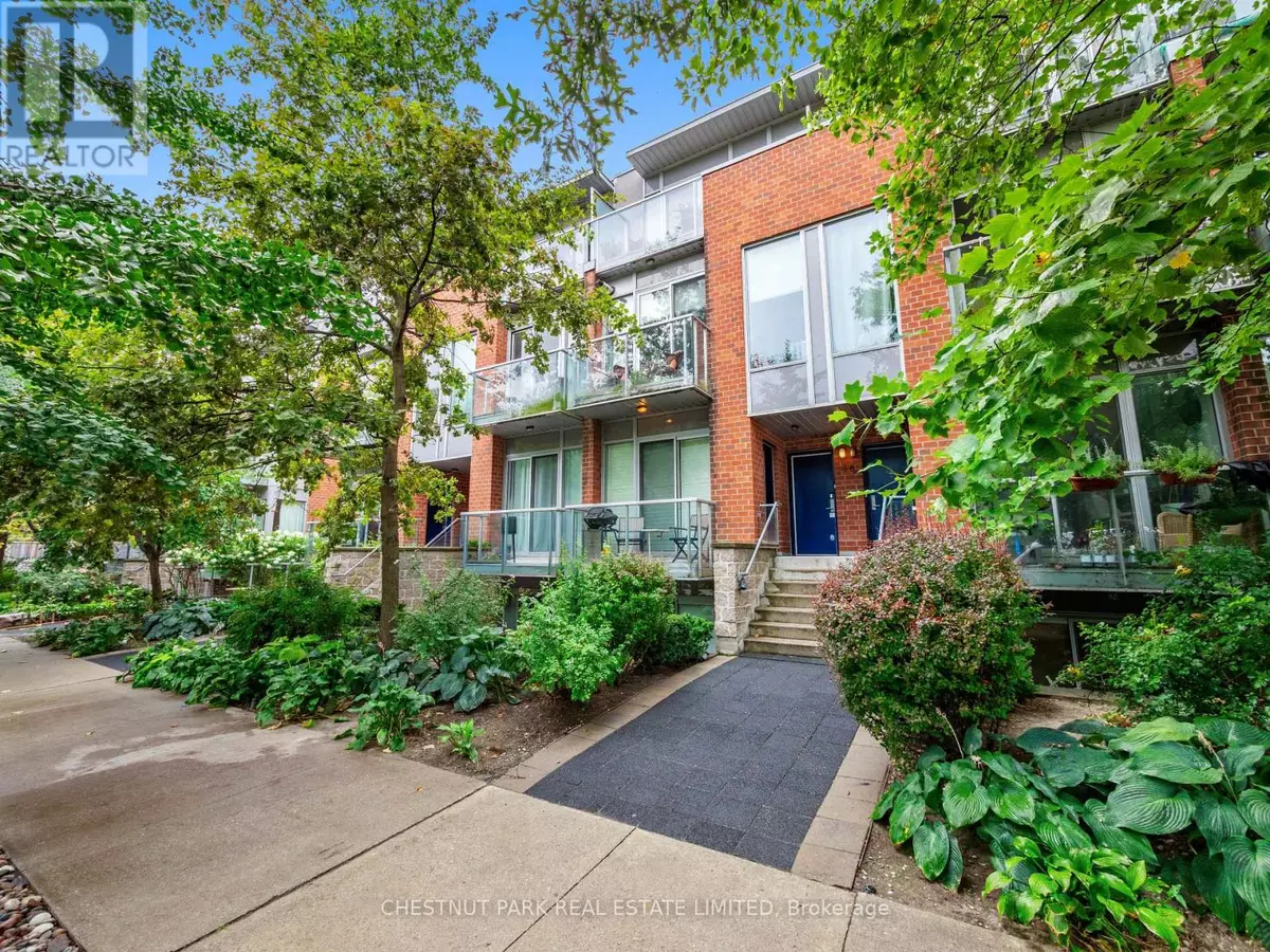 Toronto (south Riverdale), ON M4M2T9,46 Boston AVE #3