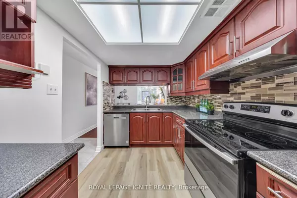 Toronto (milliken), ON M1V5C5,88 Alton Towers CIR #215