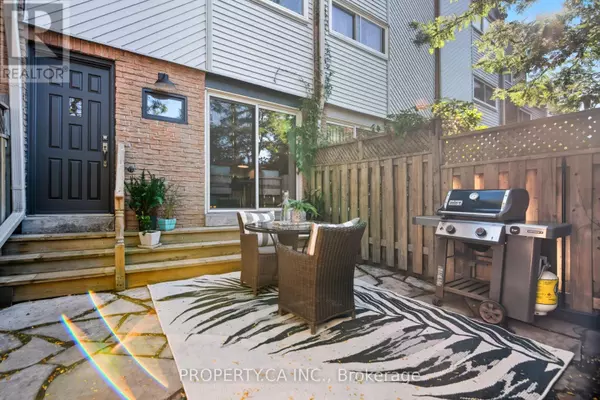 Toronto (woodbine Corridor), ON M4L1J7,41 Battenberg AVE #29