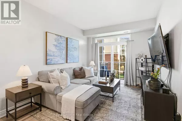 80 Aspen Springs DR #208, Clarington (bowmanville), ON L1C0V4