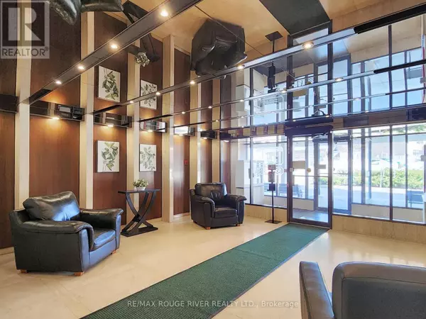 Ajax (south East), ON L1S3L1,44 Falby CT #902