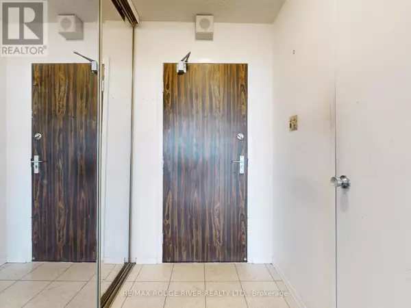 Ajax (south East), ON L1S3L1,44 Falby CT #902