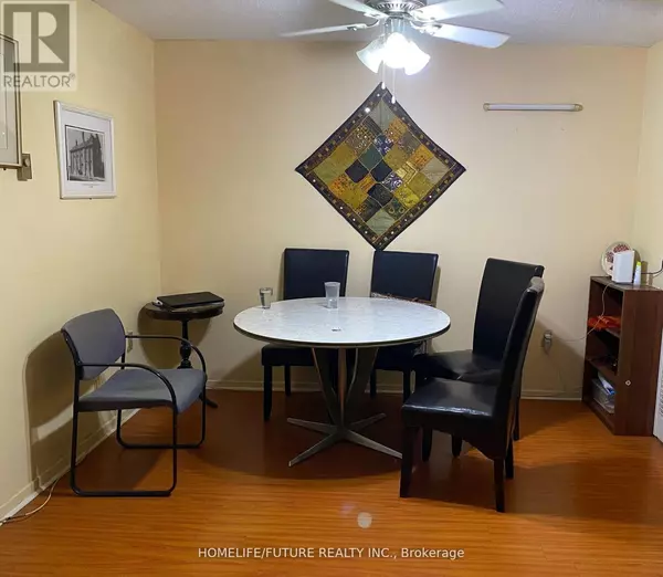 Toronto (morningside), ON M1E4X2,100 East Mornelle CT #1101